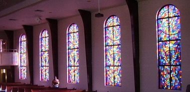 Faceted glass window